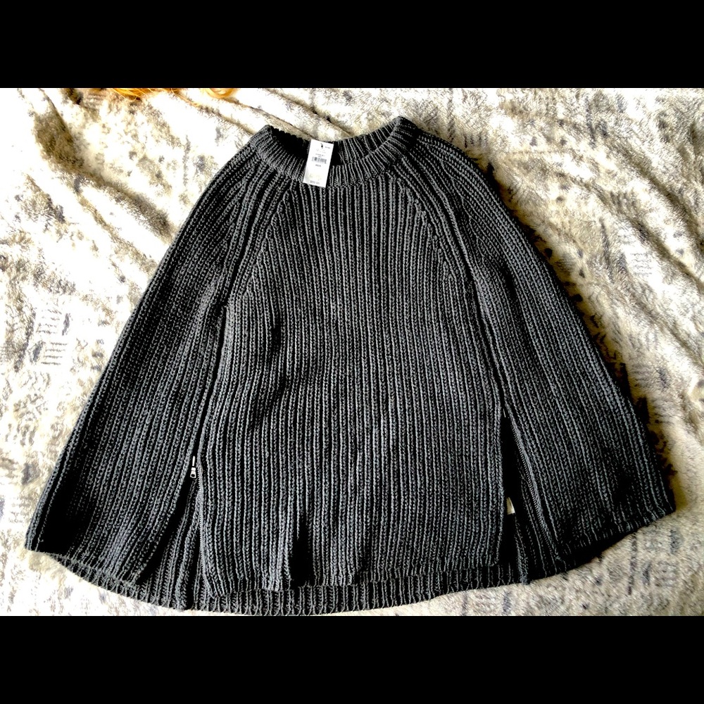 SOLD !! Gap Sweaters poncho